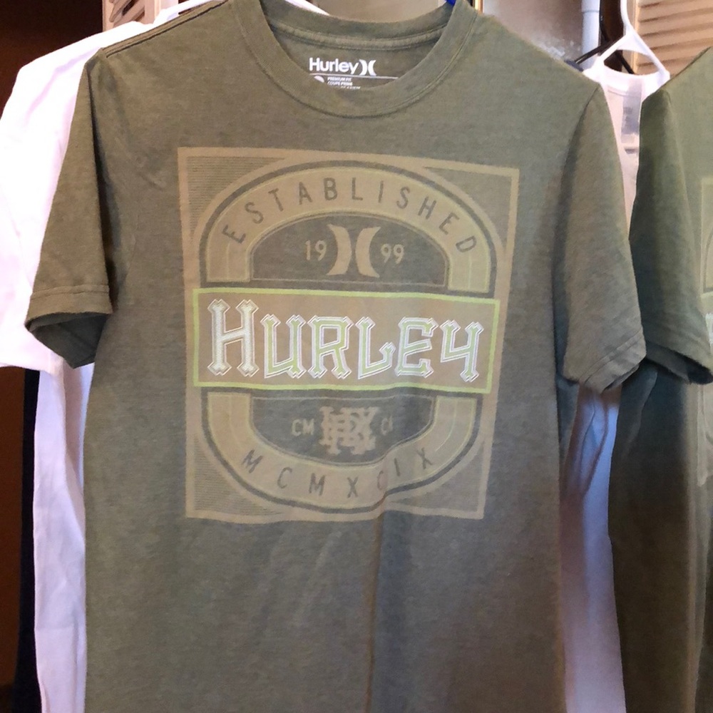 Young men’s short sleeve shirt